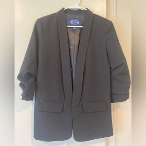 New without tag scrunch sleeves blazer!!